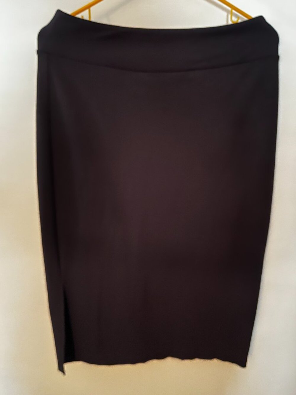 GENTLY USED} Women's Nine West Pull-On Ponte Pencil Skirt / Size M